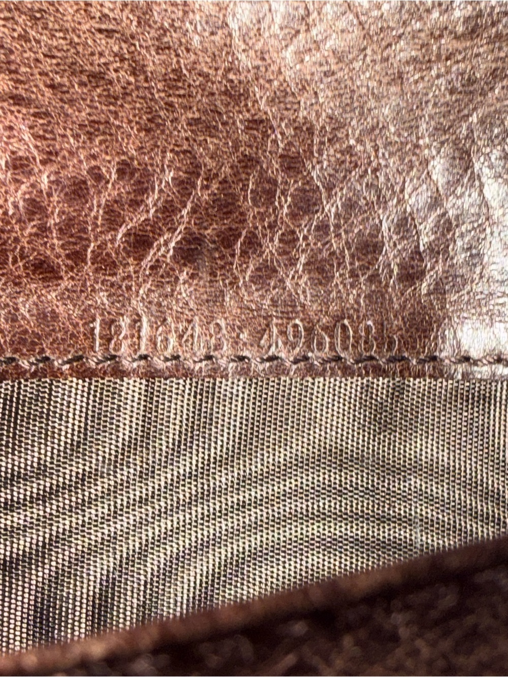 Gucci Signoria Continental Wallet in Guccissima leather | Bee Pattern Strap/-Bag - Picture 14 of 17